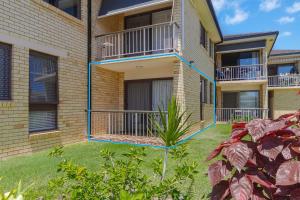 Unit 2 8 Banks Avenue