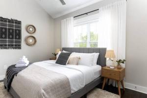 The Belmont House - Walk to 12 South