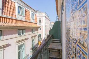 Old Town Chiado Balcony AirCon by LD Apartments