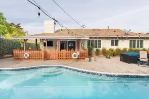 Family Home by Disney+Knotts, Pool,Game Room - فولرتون