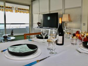 Appartement 3 Pièces avec Terrasse, 4 Couchages, Climatisation, Villeneuve-Loubet Plage - FR-1-252A-116