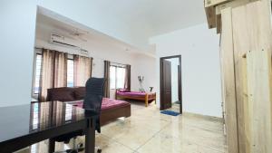 Downtown Manor-Panavila