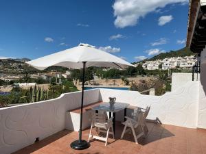 A lovely two bedroom bungalow on Villotel complex.