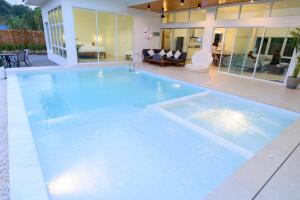 Gems Pool Villa Chanthaburi