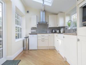 1 Bed in Bacton KT114