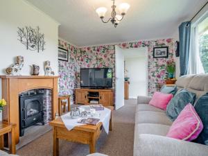 3 Bed in Cantref BN363