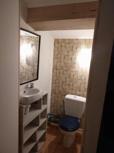 Maisons de vacances Gites Les Granges De Flolie : photos des chambres