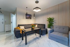 Apartament Śnieżna Melodia - z widokiem na śnieżkę, blisko stoku narciarskiego, obok Aquaparku by SpaceApart