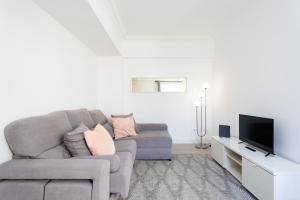 Home2Book Stylish & Bright Apt, Santa Cruz Center