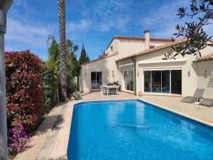 Villas St Cyprien Magnifique villa avec piscine : photos des chambres