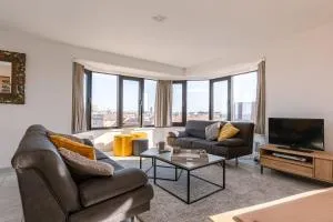 Huswell - Spacious & modern sea view apartment with garage - Mariakerke