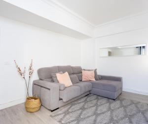 Home2Book Stylish & Bright Apt, Santa Cruz Center