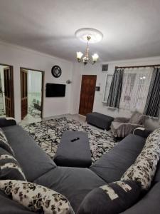 Gümüldür sahile 40m DSİ ve TMO kamp yani, aile için uygun