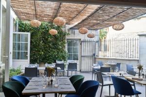 Hotels Logis Hotel de la Tour : photos des chambres