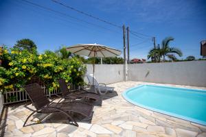 Sobrado com Piscina - Pontal do Parana