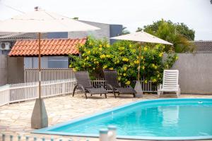 Sobrado com Piscina - Pontal do Parana