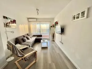 Apartamento con vistas al mar y plaza aparcamiento - Chilches