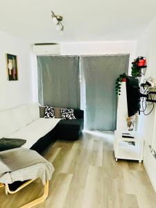 Apartamento con vistas al mar y plaza aparcamiento