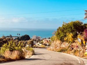 Apartamento con vistas al mar y plaza aparcamiento