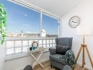 Bright Valadim Apartment - Santa Marta