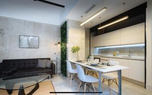 Lujoso loft con piscina y espacio office