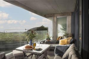 Oceans Eleven - Sea view - Secure parking - Footsteps from beach