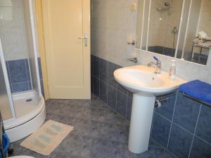 SANDRA KAT Apartment near sea and beach