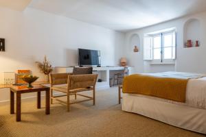 Hotels Le Moulin, Lourmarin, a Beaumier Hotel : photos des chambres