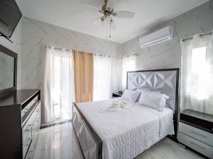 8br Private Villa In Sosa - 2 Mins From Nightlife