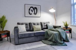 Stylish 2 bedroom flat - 15 minutes to Liverpool City Centre