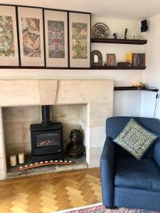 Luxury one bed garden flat-private parking