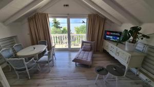 Ocean View Apartments 