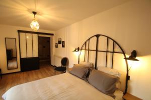 B&B / Chambres d'hotes Chambres d-hotes Oihanetxeberria : photos des chambres