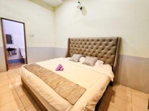 Awesome Ang Jenjarom Homestay