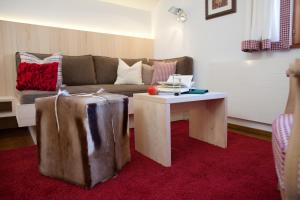 Alpina Lech - Geborgen in den Bergen