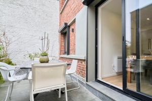 Appartements 2 bedroom apartment w/ courtyard at Croise Laroche : photos des chambres
