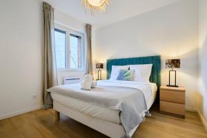 Appartements 2 bedroom apartment w/ courtyard at Croise Laroche : photos des chambres