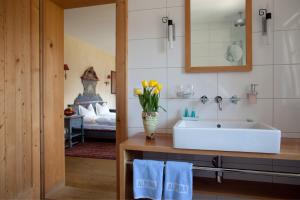 Alpina Lech - Geborgen in den Bergen