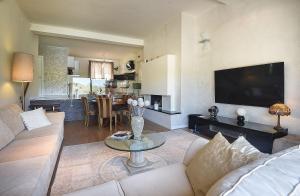 Sunny Finca just 10 Meters to the Sea