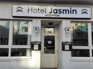 Hotel Jasmin - Niefern-Öschelbronn