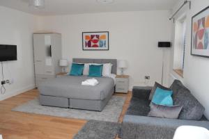 Newly Refurbished Studio Flat