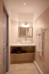 B&B / Chambres d'hotes Mas d-Alaure B&B : photos des chambres