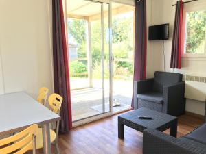 Le Domaine du Scorff - hébergements insolites chalets 4 à 6 personnes et roulottes