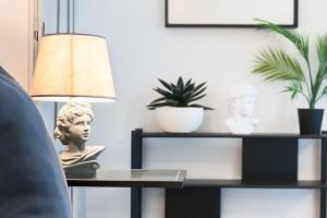 Historical suite - Pieno Centro - Porta nuova- Piazza Castello