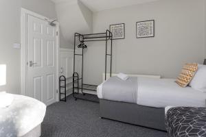 Index House - Air Host & Stay - Free Parking - Contractor Friendly