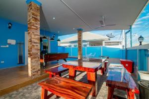 Blue house pool villa