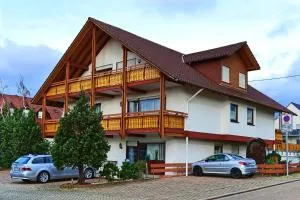 Hotel Garni Sebastian - Neustadt an der Weinstraße