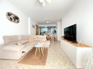 MELOSAS PRIMERA LINEA DE PLAYA - HOME RENt MALAGA