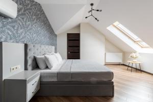 InshiApartments on Hazova str 6