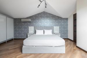 InshiApartments on Hazova str 6